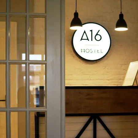 Auberge de jeunesse A16 *